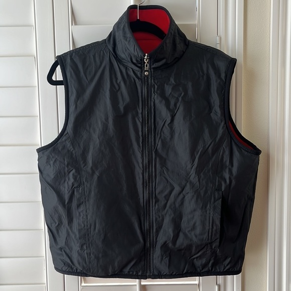 Fuda Womens Size L Reversible Zip Up Vest Black Silk Red Fleece Zip Pockets - Picture 3 of 7
